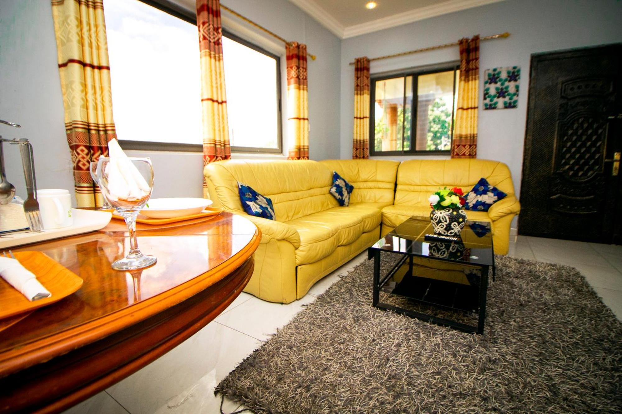 קומסי Indigo Cottage And Apartment מראה חיצוני תמונה